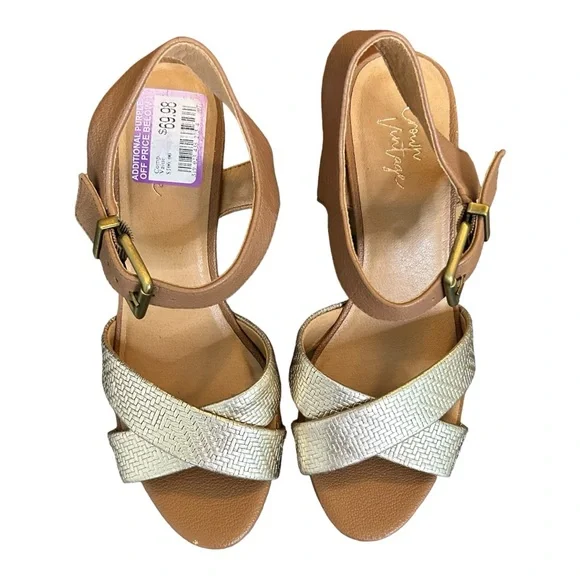 NWT Crown Vintage Julia Wood Block Heel Platform Sandal Women’s SZ 6.5 G… - Picture 3 of 9